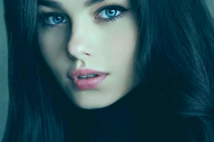 Zoey, 28, a auburn dark-eyed caucasian companion based in Simionesti. Offering Deep French Kissing, Overnight, Fetish. Available for incall and outcall, day ...