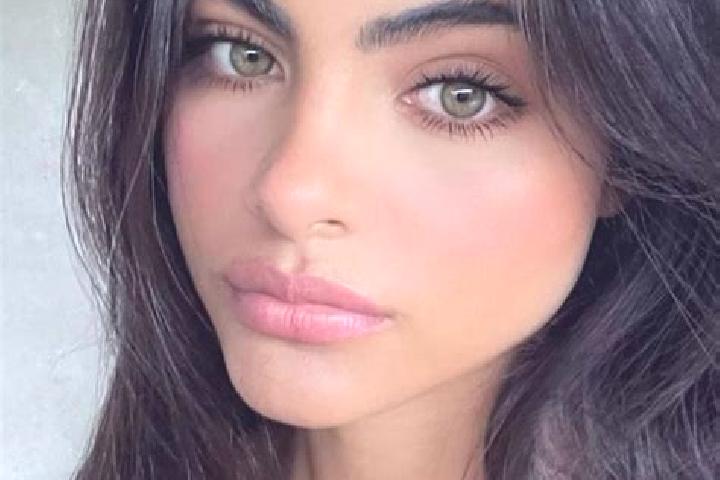Zoey, 28, a black hazel-eyed middle eastern companion based in Pfeffenhausen. Offering Fetish, Duos, CIM. Available for incall and outcall, day and evening d...