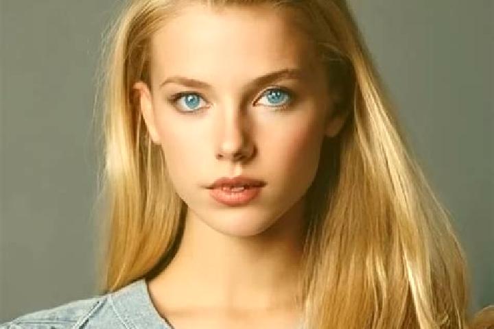 Zoey, 28, a blonde grey-eyed indian companion based in Mauranwan. Offering Deep French Kissing, Couples, Striptease, Prostate Massage, GFE. Available for inc...