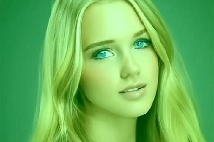 Zoey, 28, a blonde grey-eyed mediterranean companion based in Ergong. Offering OWO, Party Girl, Travel Companion. Available for incall and outcall, day and e...