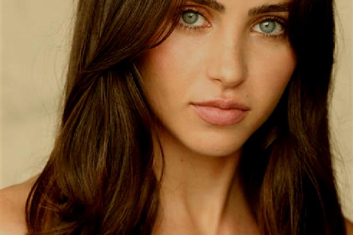 Zoey, 28, a brunette blue-eyed european companion based in Roques. Offering A-Level, Massage, Couples. Available for incall and outcall, day and evening dates.