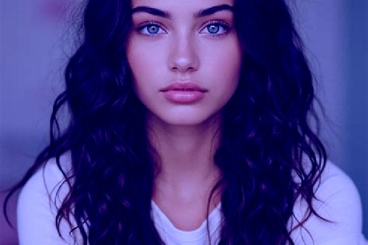 Zoey, 28, a brunette grey-eyed mediterranean companion based in Pasir Mas. Offering Girlfriend Experience, Prostate Massage, Party Girl, Striptease. Availabl...