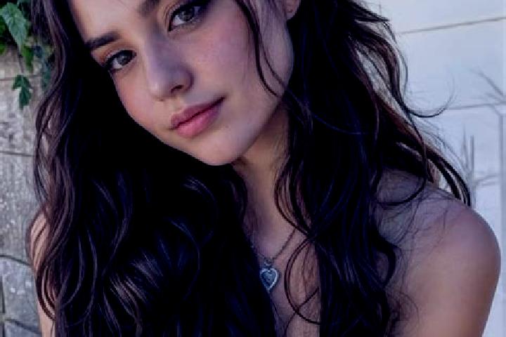 Zoey, 28, a brunette hazel-eyed indian companion based in Coucouron. Offering GFE, Striptease, Deep French Kissing. Available for incall and outcall, day and...