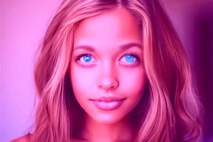 Zoey, 28, a chestnut blue-eyed mixed companion based in Shiye. Offering CIM, 69, GFE. Available for incall and outcall, day and evening dates.