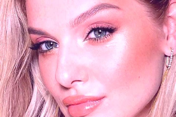Zoey, 28, a dark blonde green-eyed european companion based in Dyedougou. Offering Domination, GFE, Overnight, Travel Companion. Available for incall and out...