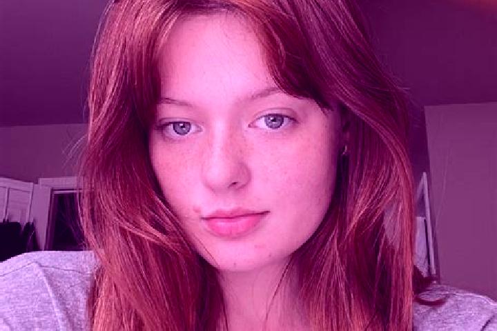 Zoey, 28, a red blue-eyed mediterranean companion based in Si Ma Cai. Offering OWO, Massage, Roleplay. Available for incall and outcall, day and evening dates.