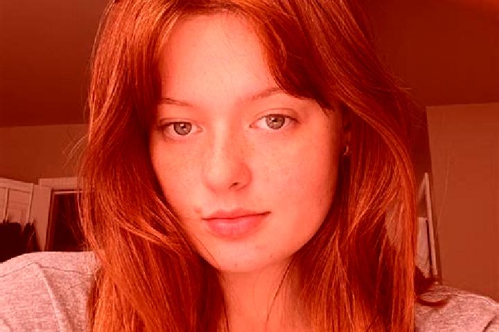 Zoey, 28, a red grey-eyed european companion based in Villafeliche. Offering 69, Tantra, GFE. Available for incall and outcall, overnight bookings available.