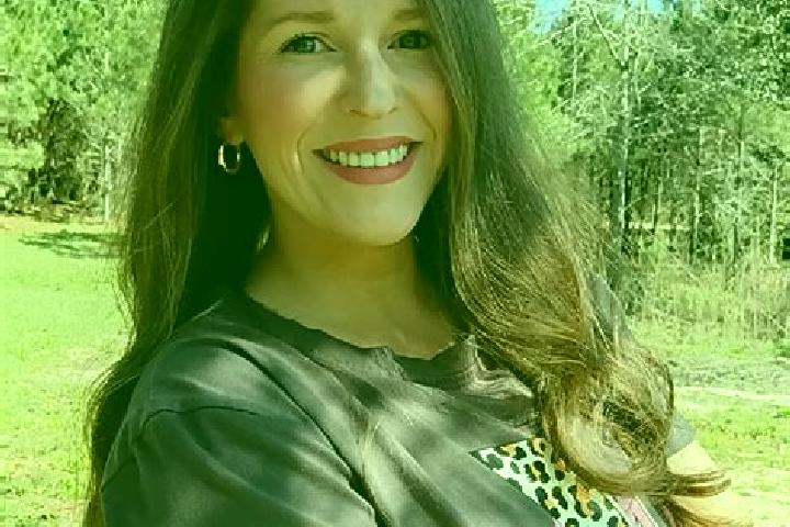 Zoey, 28 — Escort in Foxworth, United States