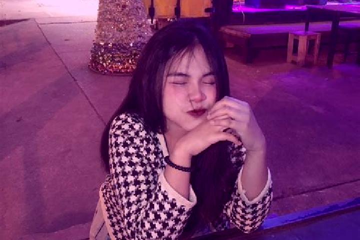 Zoey, 28 — Escort in Kut Bak, Thailand