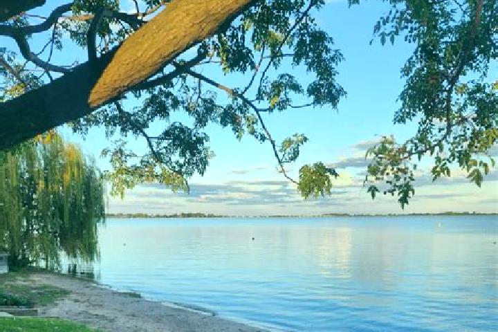 Zoey, 28 — Escort in Lake Boga, Australia