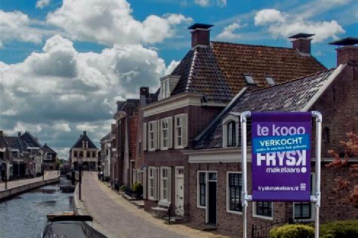 Zoey, 28 — Escort in Reduzum, Netherlands