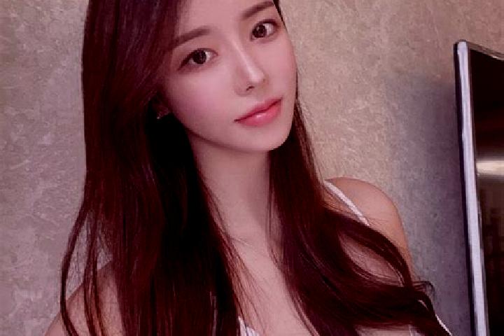 Zoey, 28 — Escort in Tazicheng, China
