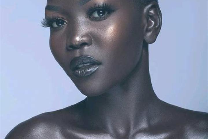Zoey, 29, a black dark-eyed ebony companion based in Xiangtun. Offering Erotic Massage, Domination, A-Level. Available for incall and outcall, overnight book...