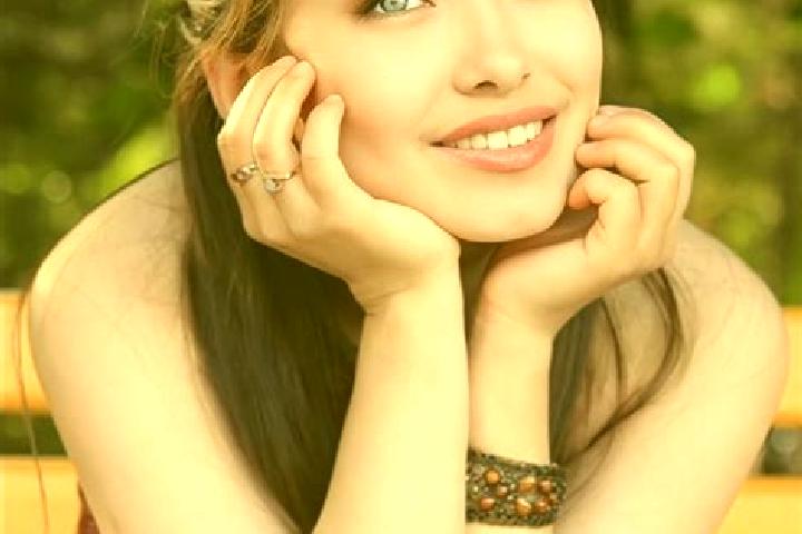 Zoey, 29, a red blue-eyed asian companion based in Sipoholon. Offering Dinner Date, Tantra, Travel Companion. Available for incall and outcall, day and eveni...