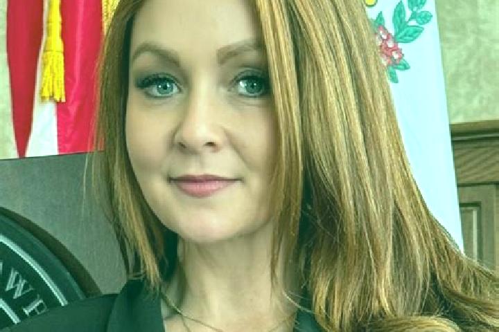 Zoey, 29 — Escort in Elkview, United States