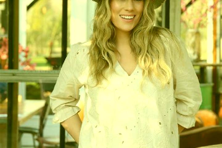 Zoey, 29 — Escort in Weert, Netherlands