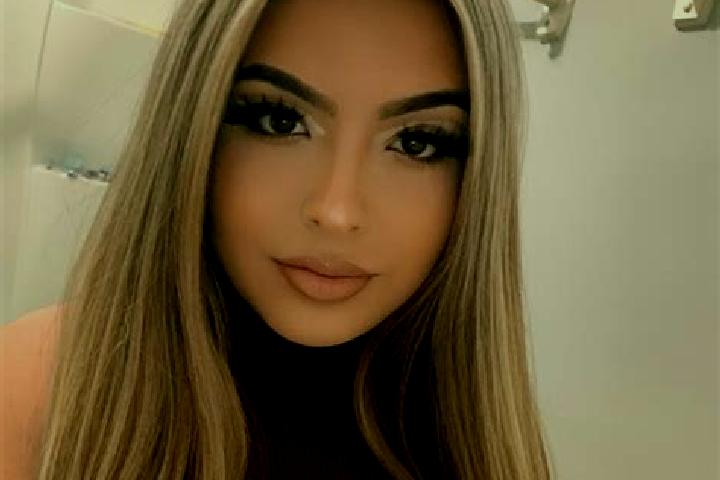 Zoey, 30, a blonde brown-eyed latina companion based in Massiac. Offering Fetish, OWO, A-Level. Available for incall and outcall, overnight bookings available.