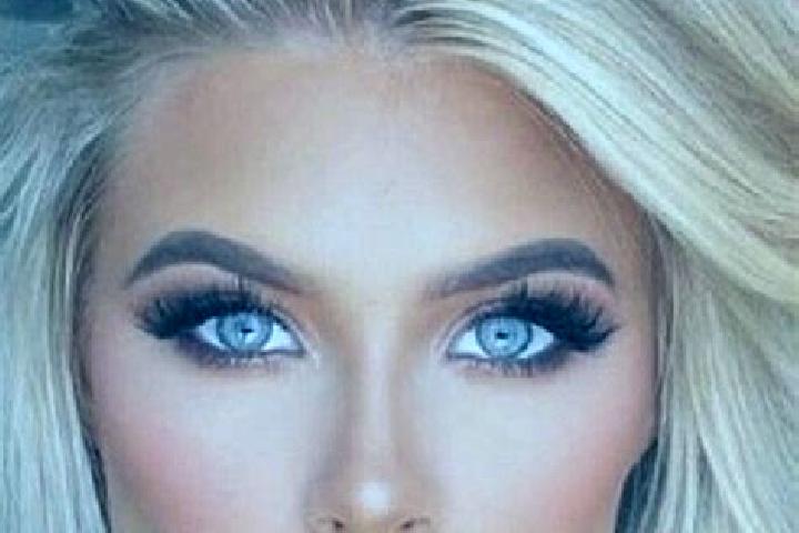 Zoey, 30, a blonde dark-eyed caucasian companion based in Singa. Offering Duos, Prostate Massage, GFE, OWO. Available for incall and outcall, overnight booki...