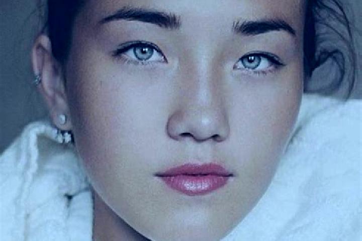 Zoey, 30, a chestnut grey-eyed caucasian companion based in Tremosna. Offering Overnight, Striptease, Prostate Massage. Available for incall and outcall, day...