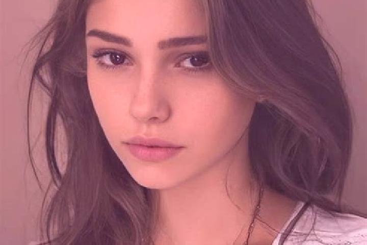 Zoey, 30, a chestnut grey-eyed slavic companion based in San Jorge Nuchita. Offering Striptease, Duos, OWO, Travel Companion. Available for incall and outcal...