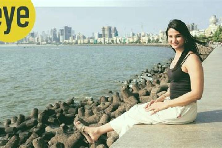 Zoey, 30 — Escort in Bagar, India