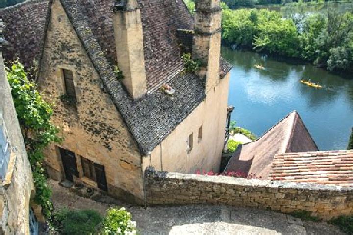 Zoey, 30 — Escort in Beynac-et-Cazenac, France