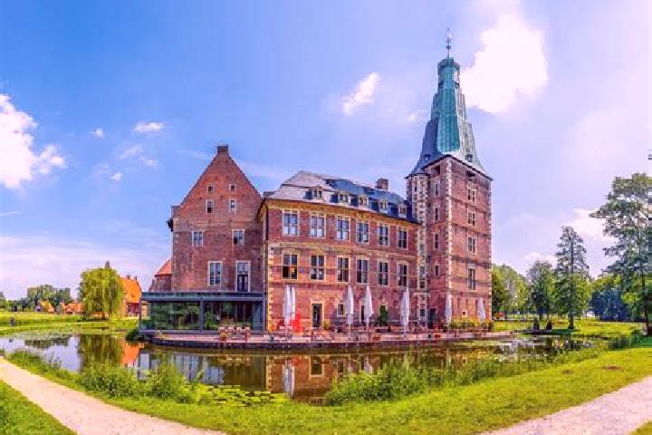 Zoey, 30 — Escort in Lembruch, Germany