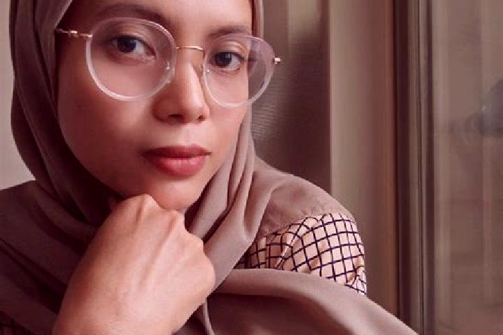 Zoey, 30 — Escort in Prigi, Indonesia