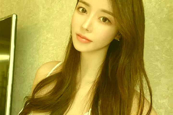 Zoey, 30 — Escort in Xingao, China