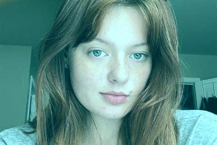 Zoey, 31, a auburn brown-eyed caucasian companion based in Qiujima. Offering Striptease, Erotic Massage. Available for incall and outcall, overnight bookings...
