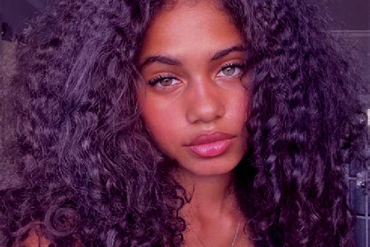Zoey, 31, a black grey-eyed ebony companion based in Tibeita. Offering GFE, A-Level, Travel Companion, Domination, Dinner Date. Available for incall and outc...