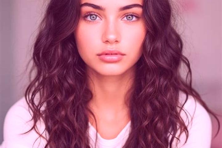 Zoey, 31, a brunette amber-eyed mediterranean companion based in Godo. Offering Dinner Date, OWO, BDSM, Erotic Massage. Available for incall and outcall, ove...