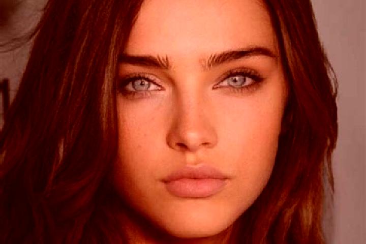 Zoey, 31, a brunette dark-eyed caucasian companion based in Loria Bessica. Offering Overnight, CIM, 69. Available for incall and outcall, day and evening dates.