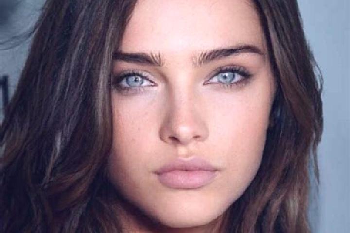 Zoey, 31, a brunette dark-eyed caucasian companion based in Yale. Offering Couples, Overnight, BDSM. Available for incall and outcall, overnight bookings ava...