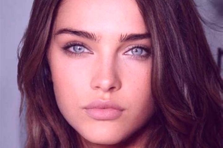 Zoey, 31, a brunette green-eyed caribbean companion based in Zamora. Offering Couples, Prostate Massage, BDSM, Roleplay, A-Level. Available for incall and ou...