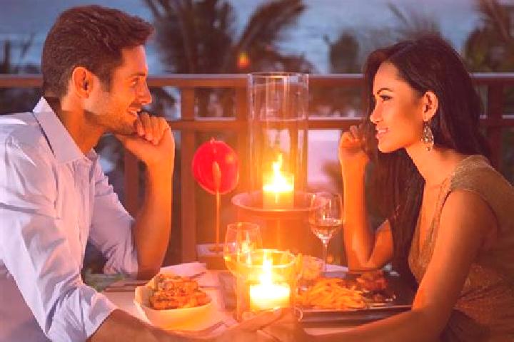 Zoey, 31, a dark blonde dark-eyed caucasian companion based in Hemet. Offering Couples, Dinner Date. Available for incall and outcall, day and evening dates.