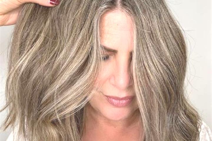 Zoey, 31, a dark blonde grey-eyed middle eastern companion based in Sar Kahuran. Offering Erotic Massage, Striptease, Prostate Massage, Dinner Date. Availabl...
