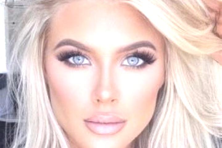 Zoey, 31, a platinum blonde green-eyed ebony companion based in Monreale. Offering BDSM, CIM, Tantra, Erotic Massage. Available for incall and outcall, overn...