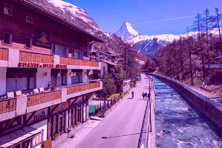 Zoey, 31 — Escort in Beatenberg, Switzerland
