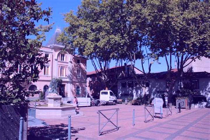 Zoey, 31 — Escort in Boisset-Saint-Priest, France
