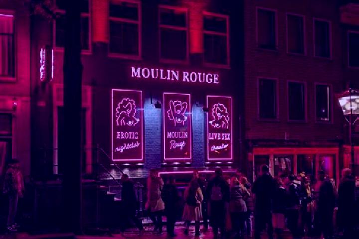 Zoey, 31 — Escort in Moulin-Neuf, France