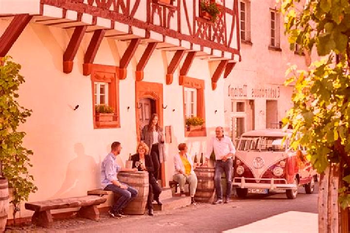 Zoey, 31 — Escort in Schillingen, Germany