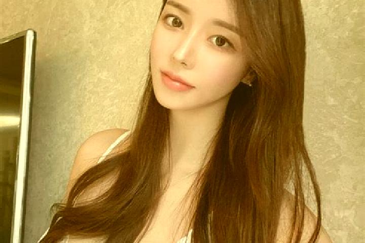 Zoey, 31 — Escort in Shijiao, China
