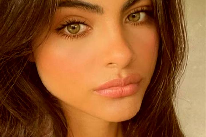 Zoey, 32, a auburn green-eyed indian companion based in Huashanzi. Offering Deep French Kissing, Girlfriend Experience, Overnight, 69. Available for incall a...