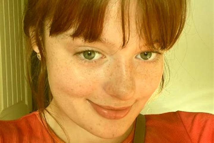 Zoey, 32, a red brown-eyed mixed companion based in Lormi. Offering Massage, 69, Roleplay, Striptease. Available for incall and outcall, overnight bookings a...