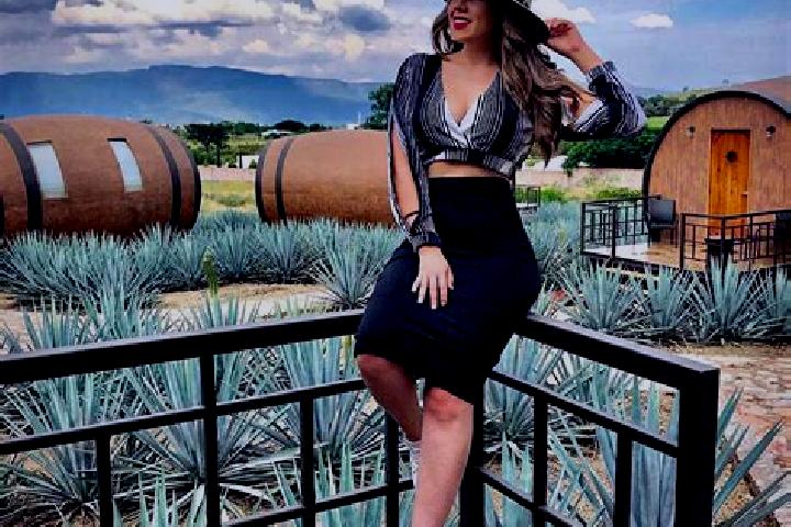 Zoey, 32 — Escort in Arroyo de Lajas, Mexico