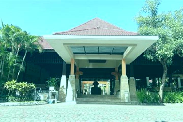 Zoey, 32 — Escort in Bondowoso, Indonesia