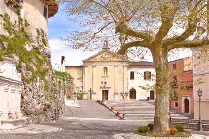 Zoey, 32 — Escort in Macchiagodena, Italy