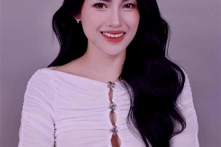 Zoey, 32 — Escort in Me Linh, Vietnam