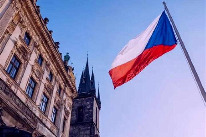 Zoey, 32 — Escort in Paskov, Czech Republic